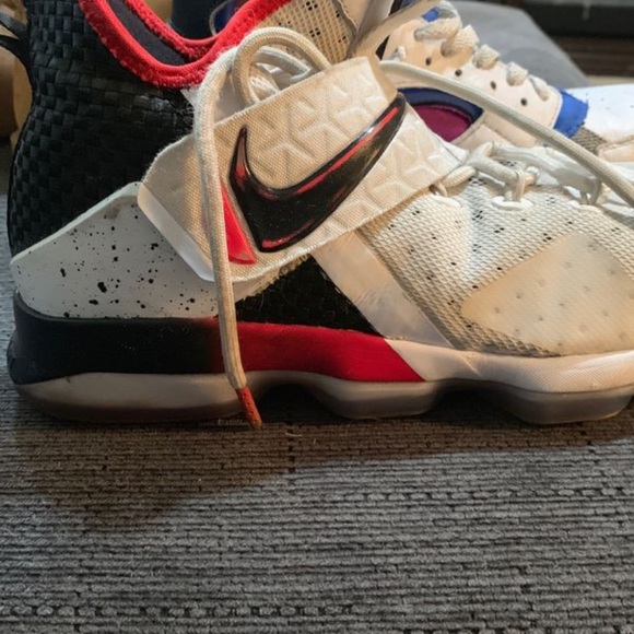 Lebron 14 low - Picture 3 of 3